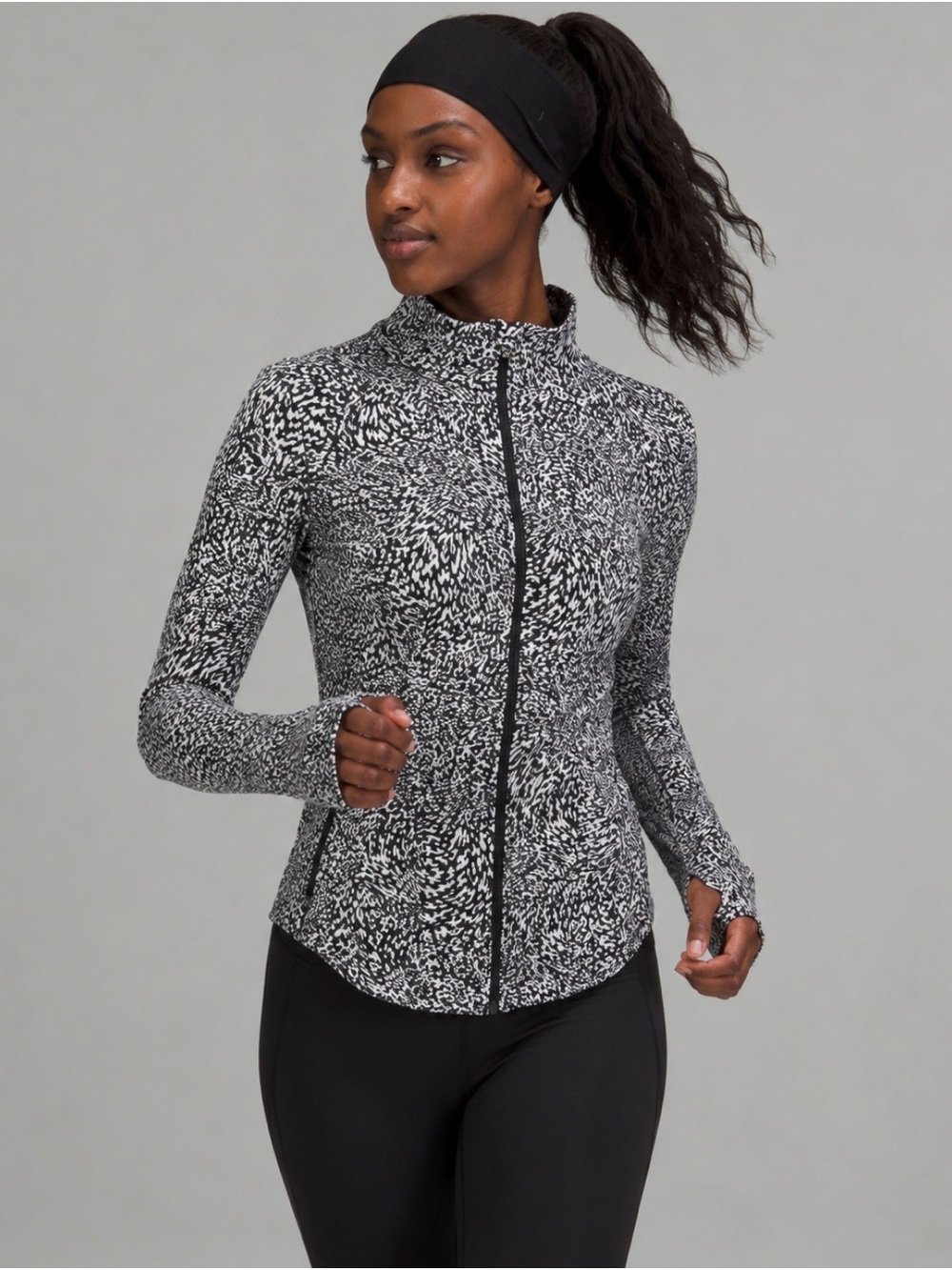 130 Lululemon InStill Jacket Warped Grain Alpine White Black 12 Thumbholes Zip